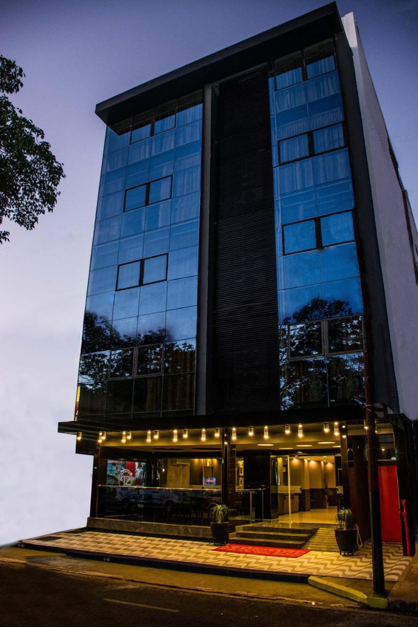 Encarnación Serpyl Plaza Hotel מראה חיצוני תמונה